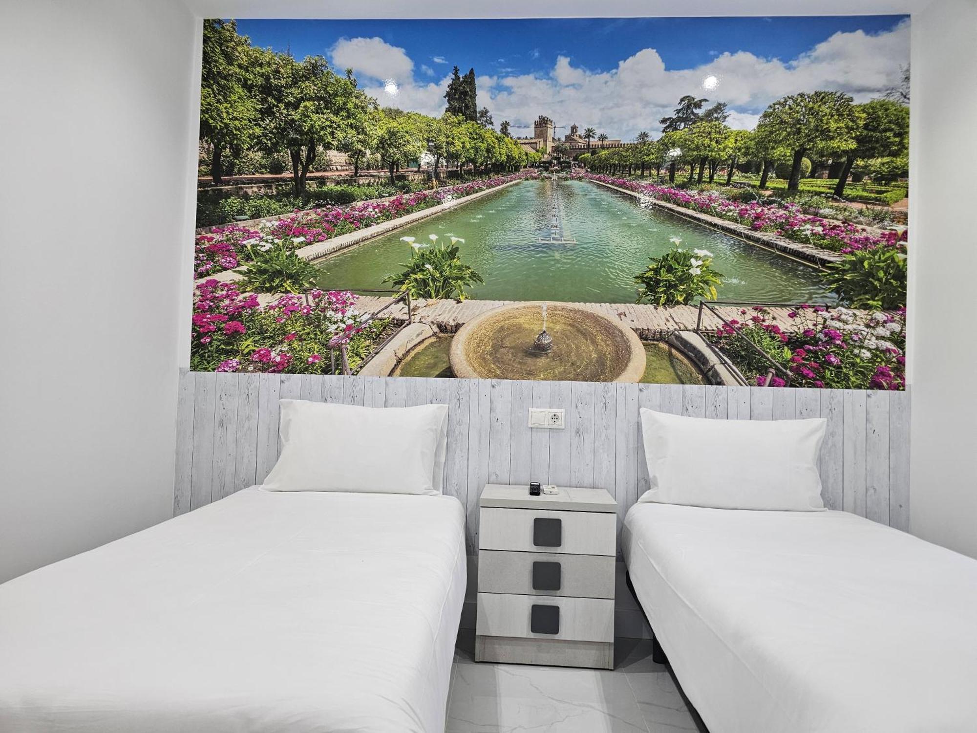 Nueva Pension Cibeles Cordoba Exterior photo